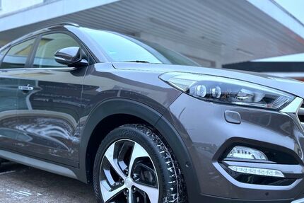Hyundai TUCSON 77.000 km 18.900 &euro; Losheim am See 66679
