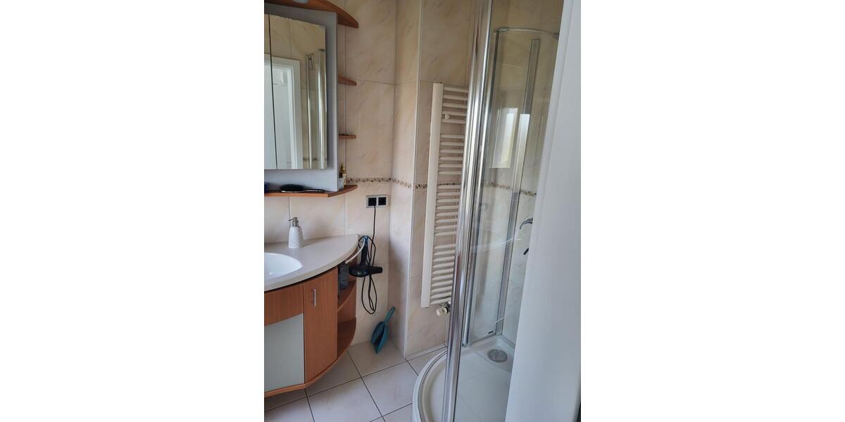 Etagenwohnung Siegburg - 2 Zimmer, 64 m&sup2;, 700&euro; | Angebot:25571239