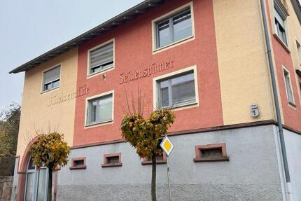 Haus Würzburg Steinbachtal - 8 Zimmer, 280 m&sup2;, 1.800&euro; | Angebot:24536882