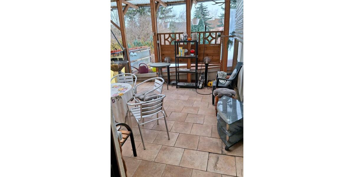 Reihenhaus Werdau - 5 Zimmer, 100 m&sup2;, 65.000&euro; | Angebot:24829937