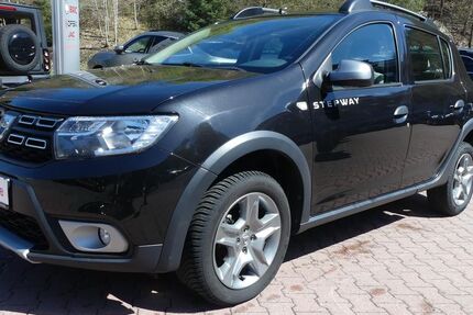 Dacia Sandero 36.350 km 10.990 &euro; Schneeberg 08289