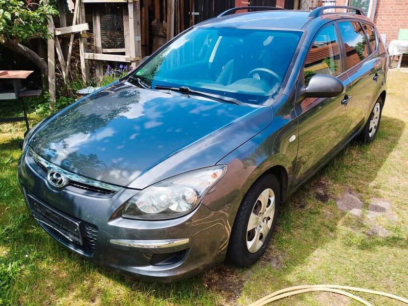 i30