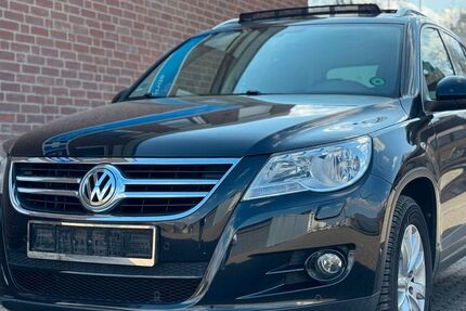 VW Tiguan 160.586 km 8.750 &euro; Düren 52349
