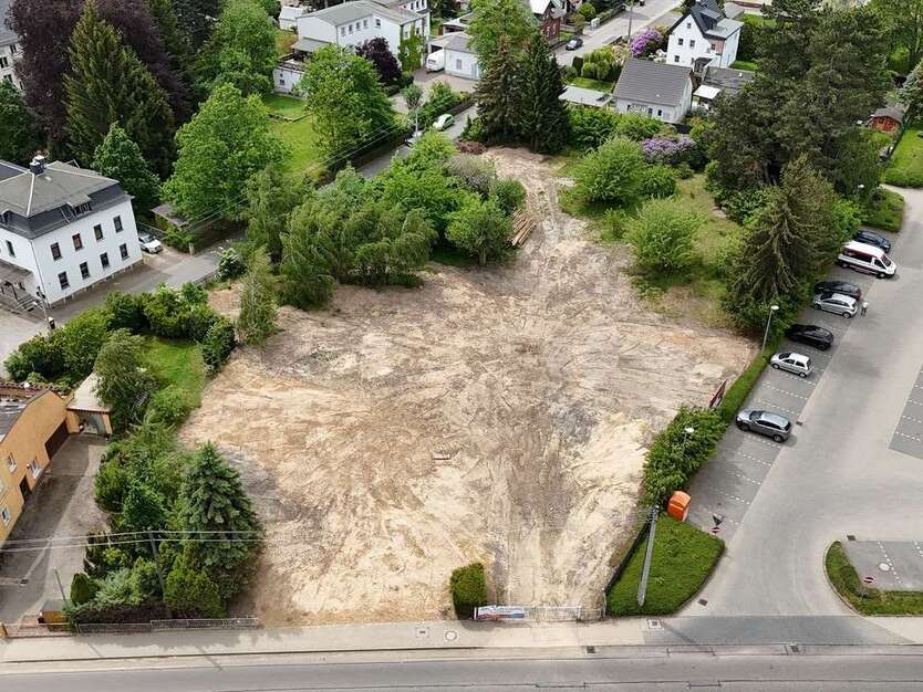 Grundstück zu verkaufen in Hartmannsdorf 106.000 € 707 m² zimmer