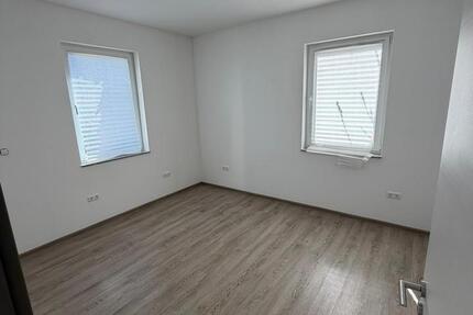 Wohnung Kirchhain - 3 Zimmer, 105 m&sup2;, 1.200&euro; | Angebot:26147329