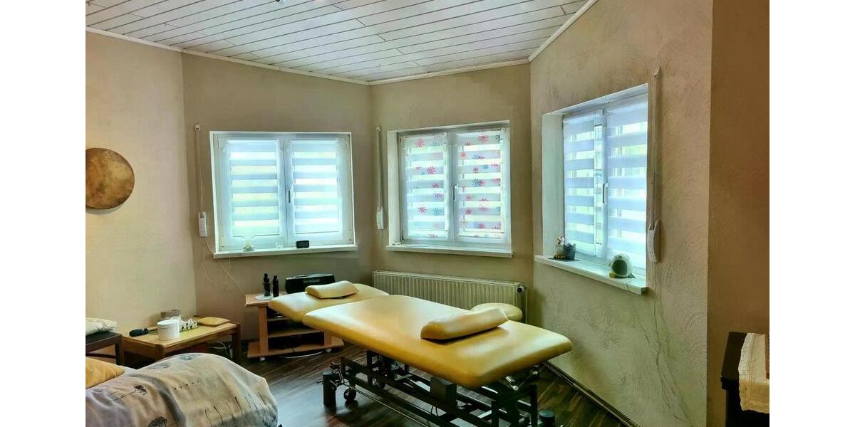 Einfamilienhaus Schotten - 8 Zimmer, 270 m&sup2;, 369.000&euro; | Angebot:24572823