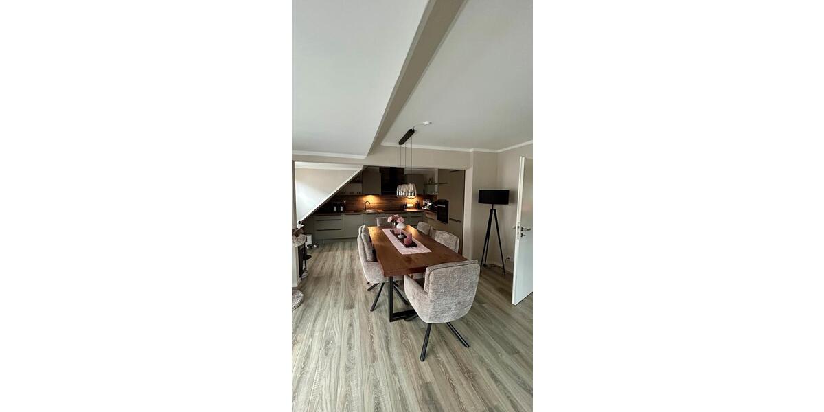 Dachgeschoßwohnung Stade Altländer Viertel - 3 Zimmer, 72 m&sup2;, 325.000&euro; | Angebot:25602783