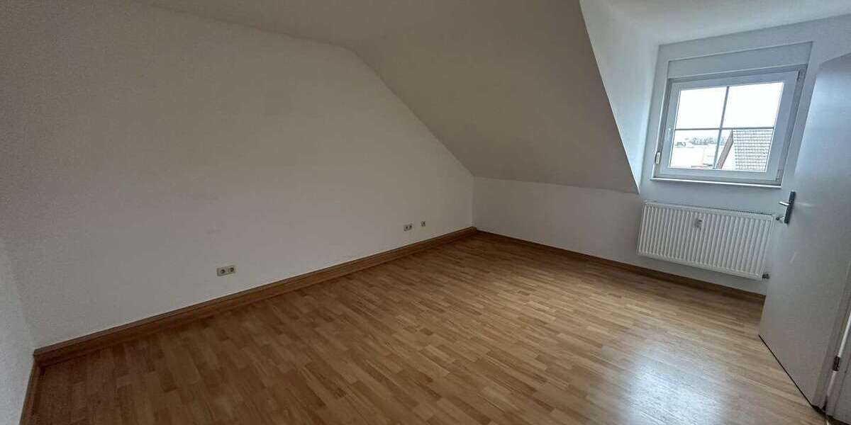 Etagenwohnung Euskirchen Dom-Esch - 4 Zimmer, 70 m&sup2;, 339&euro; | Angebot:26661029