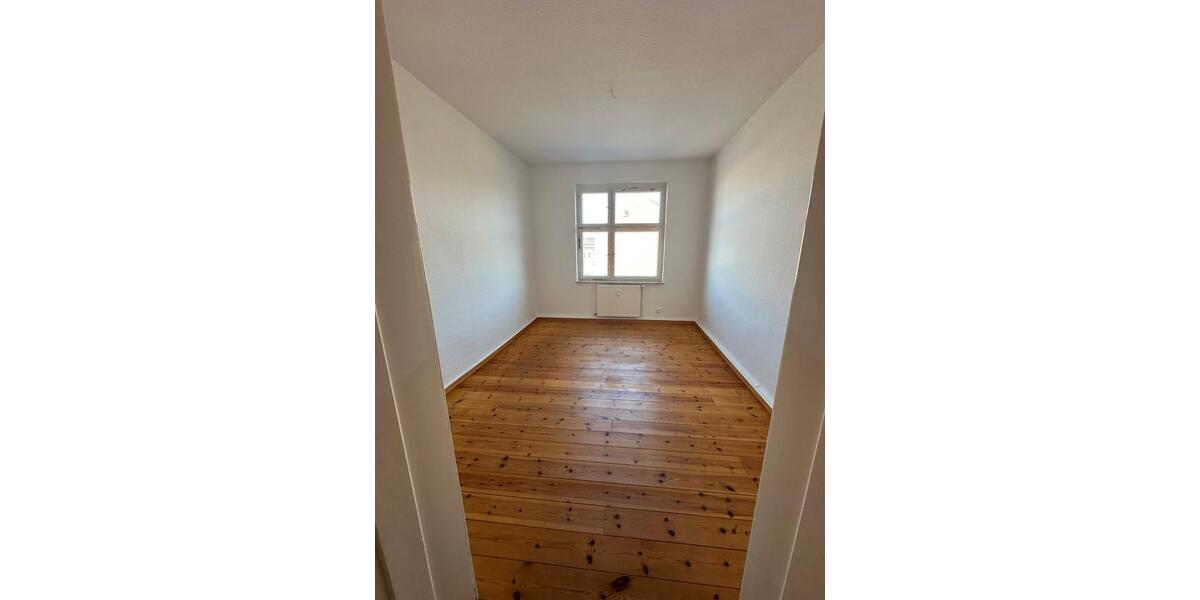 Etagenwohnung Güstrow - 2 Zimmer, 62 m&sup2;, 520&euro; | Angebot:26386163
