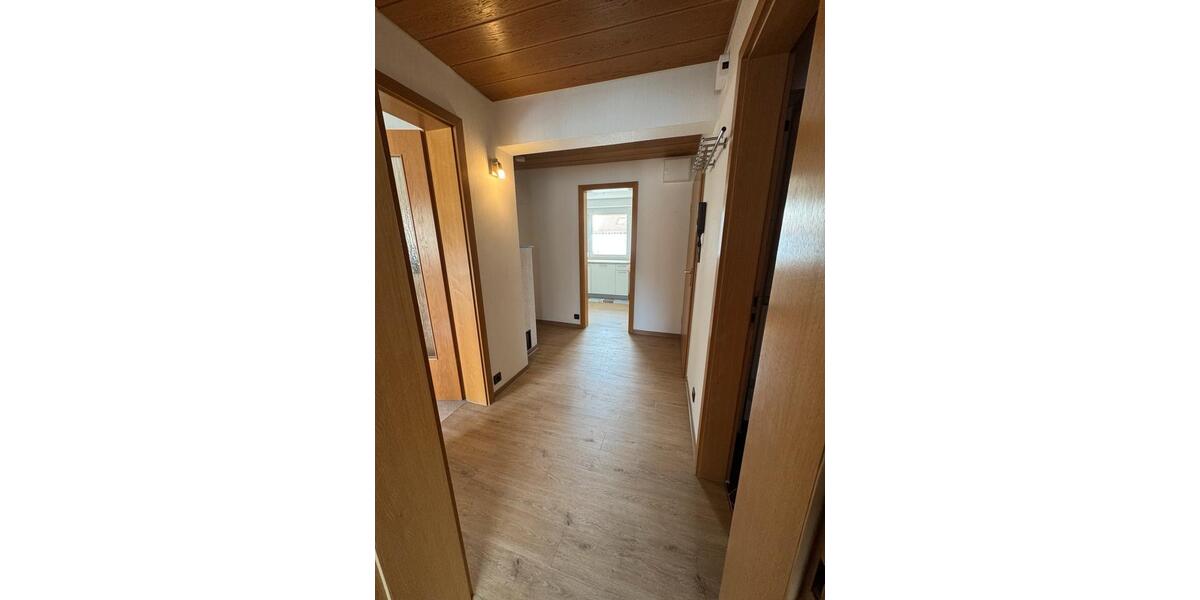 Etagenwohnung Sindelfingen Eichholz - 3 Zimmer, 68 m&sup2;, 1.190&euro; | Angebot:25517072