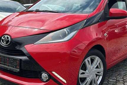Toyota Aygo 80.000 km 9.700 &euro; Gerolzhofen 97447