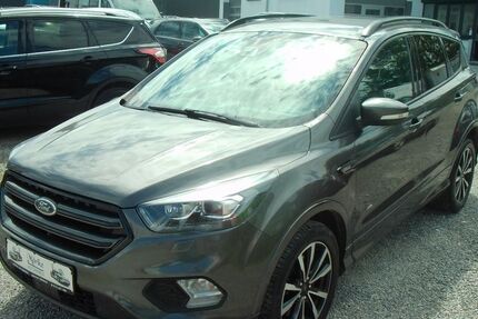 Ford Kuga 63.000 km 14.500 &euro; Waiblingen (bei Stuttgart) 71332