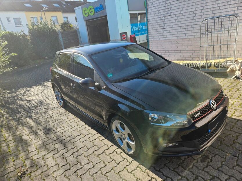 VW Polo 165.962 km 7.300 € Frankfurt 60320