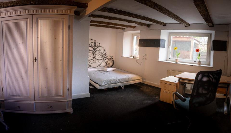 Einfamilienhaus Bergheim - 7 Zimmer, 200 m&sup2;, 2.900&euro; | Angebot:24646494