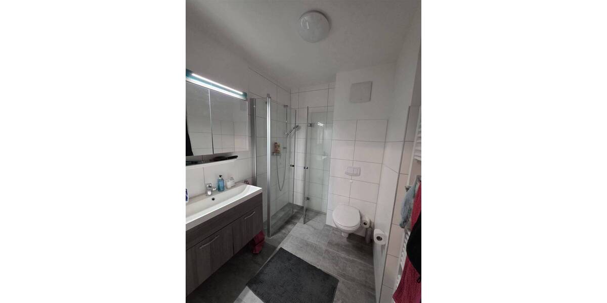 Etagenwohnung Rees - 3 Zimmer, 81 m&sup2;, 775&euro; | Angebot:26788107
