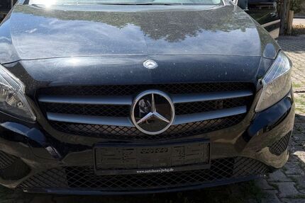 Mercedes-Benz A 180 58.228 km 12.100 &euro; Burgbernheim 91593