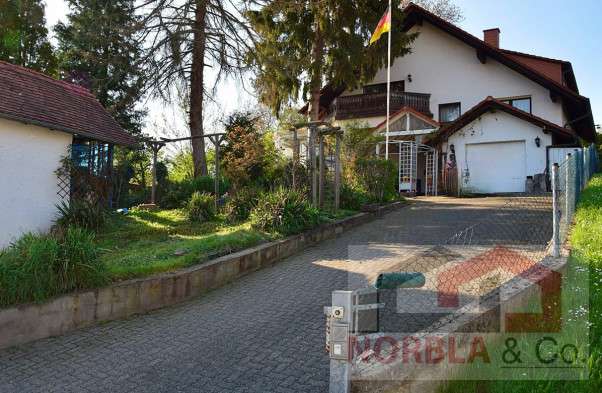 Haus zum Kaufen in Rüsselsheim 755.000 € 280 m²