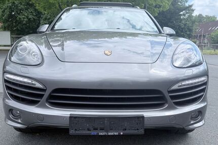 Porsche Cayenne 198.000 km 23.300 &euro; Zeven 27404