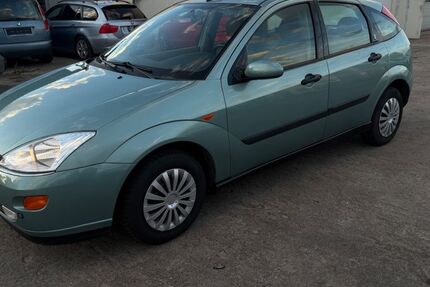 Ford Focus 122.934 km 2.350 &euro; Maxhütte -Haidhof 93142