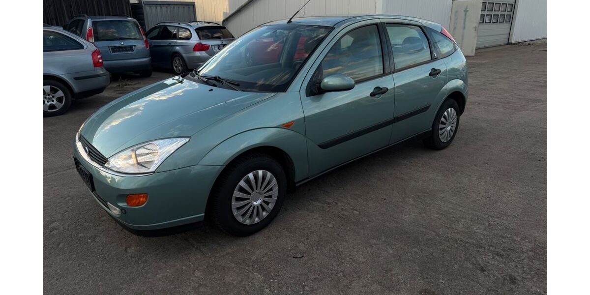 Ford Focus 122.934 km 2.350 &euro; Maxhütte -Haidhof 93142