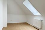 Dachgeschoßwohnung Büsum - 4 Zimmer, 118 m&sup2;, 1.400&euro; | Angebot:24121632