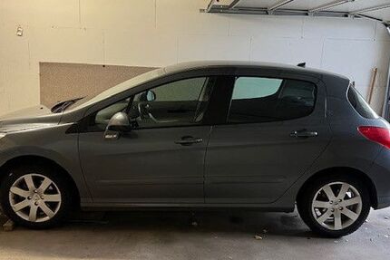 Peugeot 308 123.000 km 2.299 € Bochum 44892