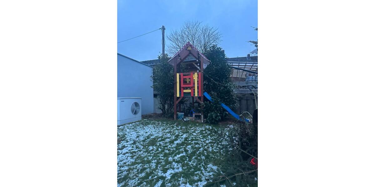 Etagenwohnung Wachtberg - 4 Zimmer, 100 m&sup2;, 1.150&euro; | Angebot:25405147