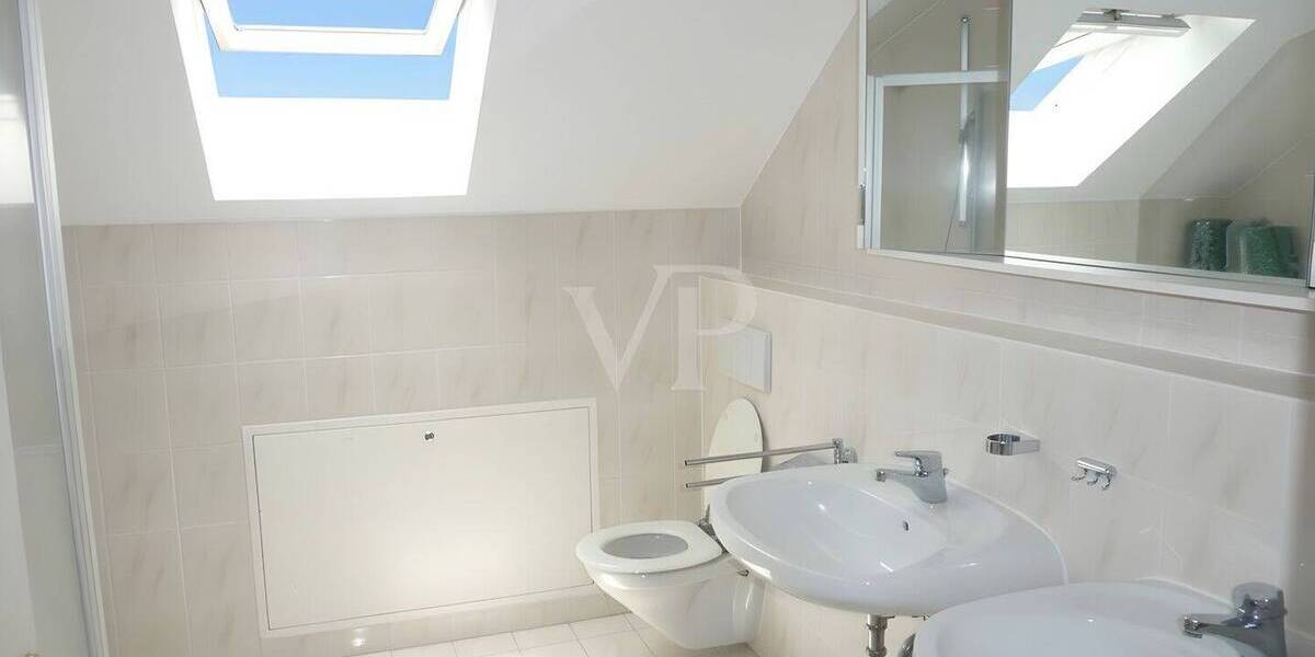 Etagenwohnung Radebeul - 3 Zimmer, 72 m&sup2;, 240.000&euro; | Angebot:26695325