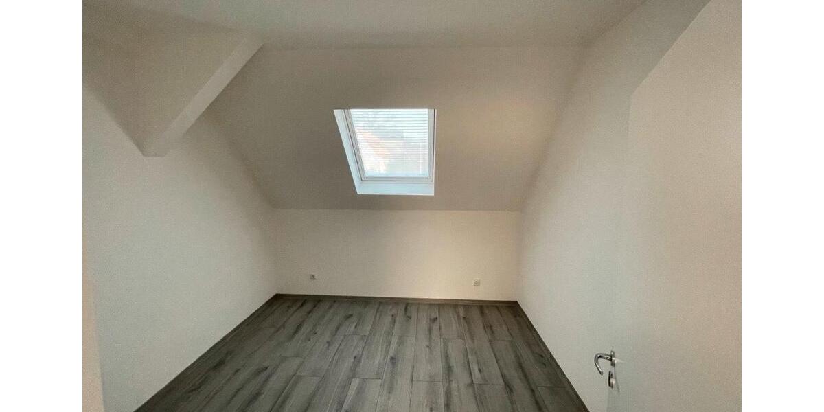 Dachgeschoßwohnung Hückelhoven - 2 Zimmer, 42 m&sup2;, 575&euro; | Angebot:24850335