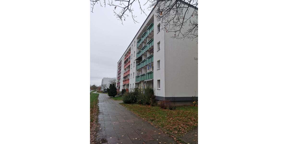Etagenwohnung Schwerin Mueßer Holz - 4 Zimmer, 72 m&sup2;, 440&euro; | Angebot:27299703