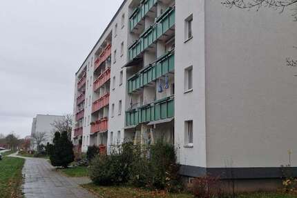 Wohnung Schwerin Mueßer Holz - 4 Zimmer, 72 m&sup2;, 440&euro; | Angebot:27299703