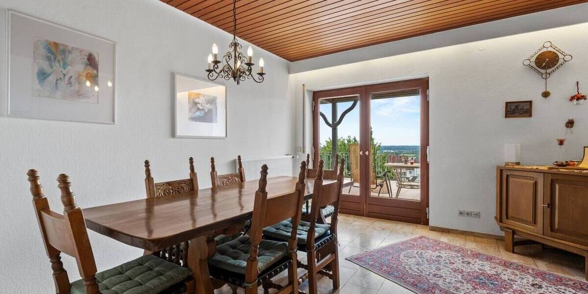 Einfamilienhaus Markdorf - 7 Zimmer, 230 m&sup2;, 855.000&euro; | Angebot:25679735