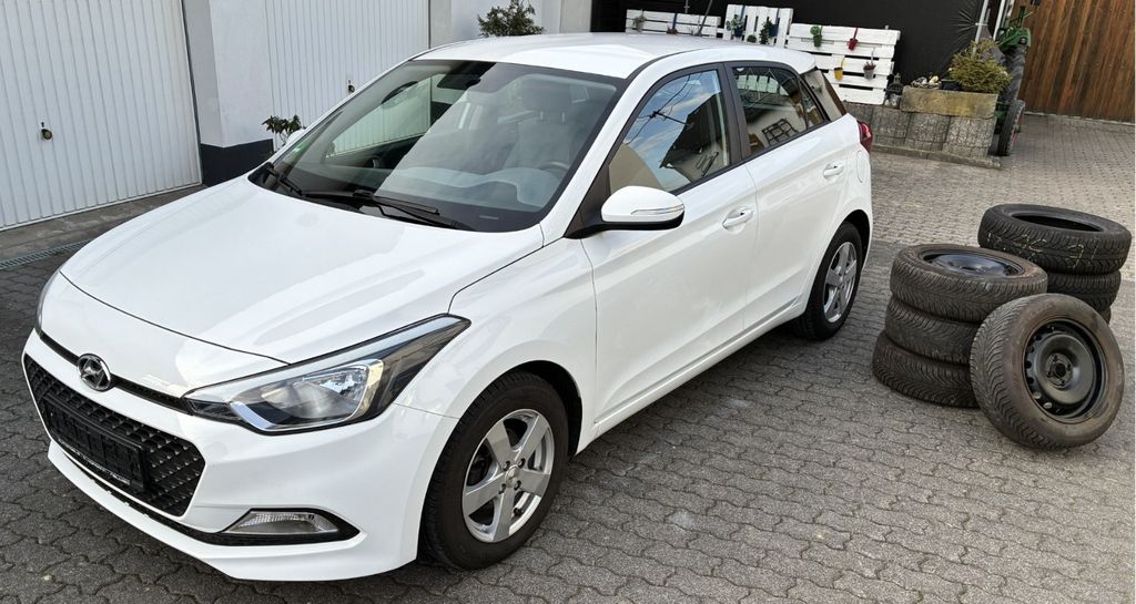 Hyundai i20 122.000 km 7.900 &euro; Kurtscheid 56581