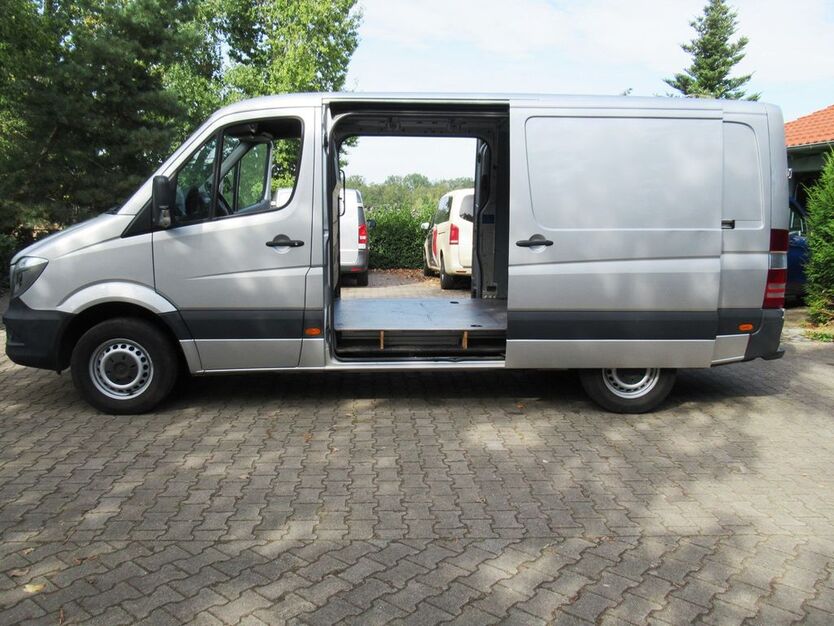 Mercedes-Benz Sprinter 218.000 km 14.499 € Gröbern bei Meissen 01689