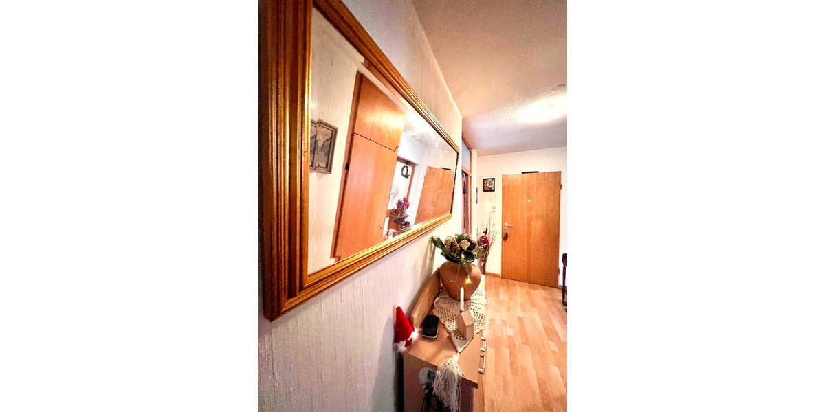 Mehrfamilienhaus mit 9 Wohneinheiten in Singen zu verkaufen - Mehrfamilienhaus, Wohnhaus Singen | Angebot:18529492
