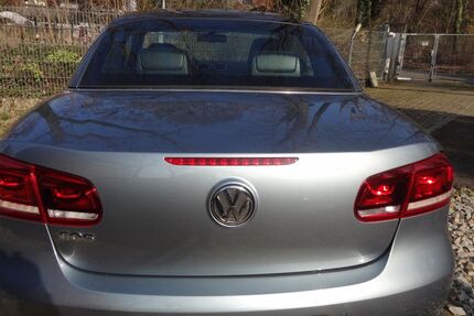 VW Eos 55.000 km 10.900 &euro; Naumburg 06618