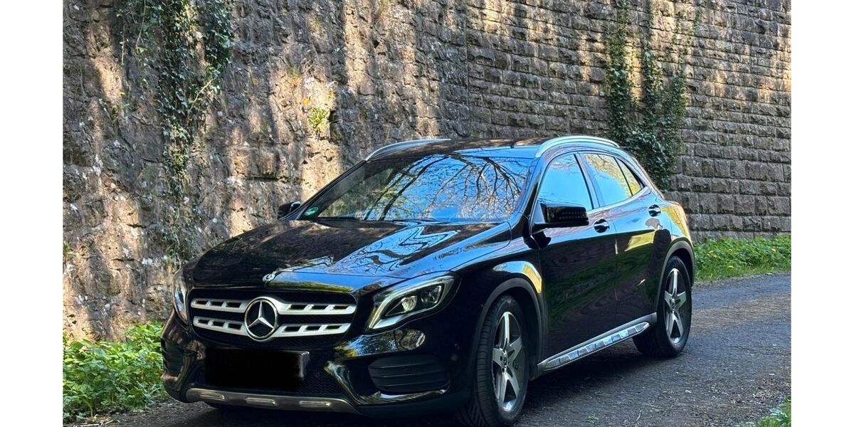 Mercedes-Benz GLA 200 97.200 km 17.499 &euro; Kall 53925