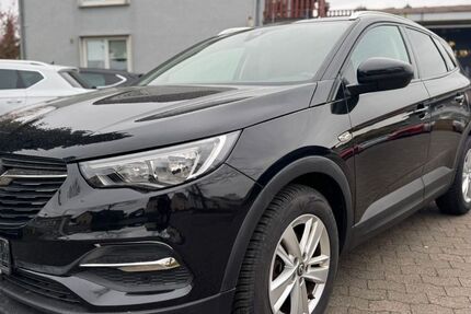 Opel Grandland (X) 94.633 km 12.700 &euro; Northeim 37154