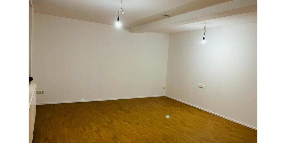Etagenwohnung Borken (Hessen) - 2 Zimmer, 69 m&sup2;, 580&euro; | Angebot:26170112