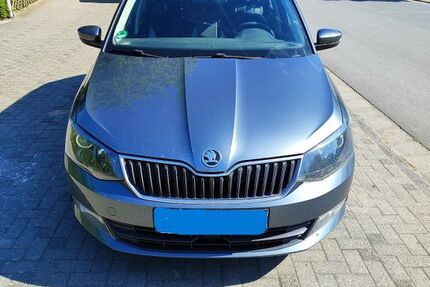 Skoda Fabia 213.727 km 4.300 &euro; Braunfels 35619