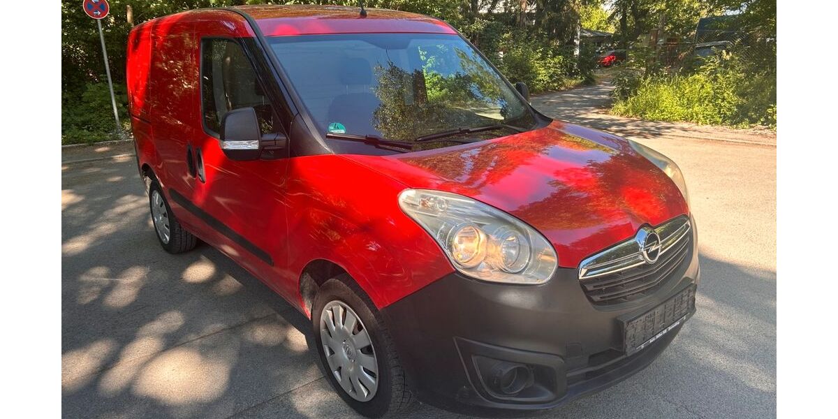 Opel Combo 167.000 km 5.300 &euro; München 81929
