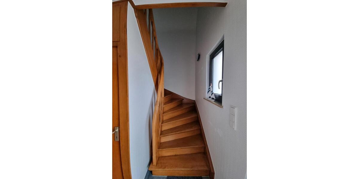 Dachgeschoßwohnung Niederkassel - 2 Zimmer, 50 m&sup2;, 890&euro; | Angebot:26322723