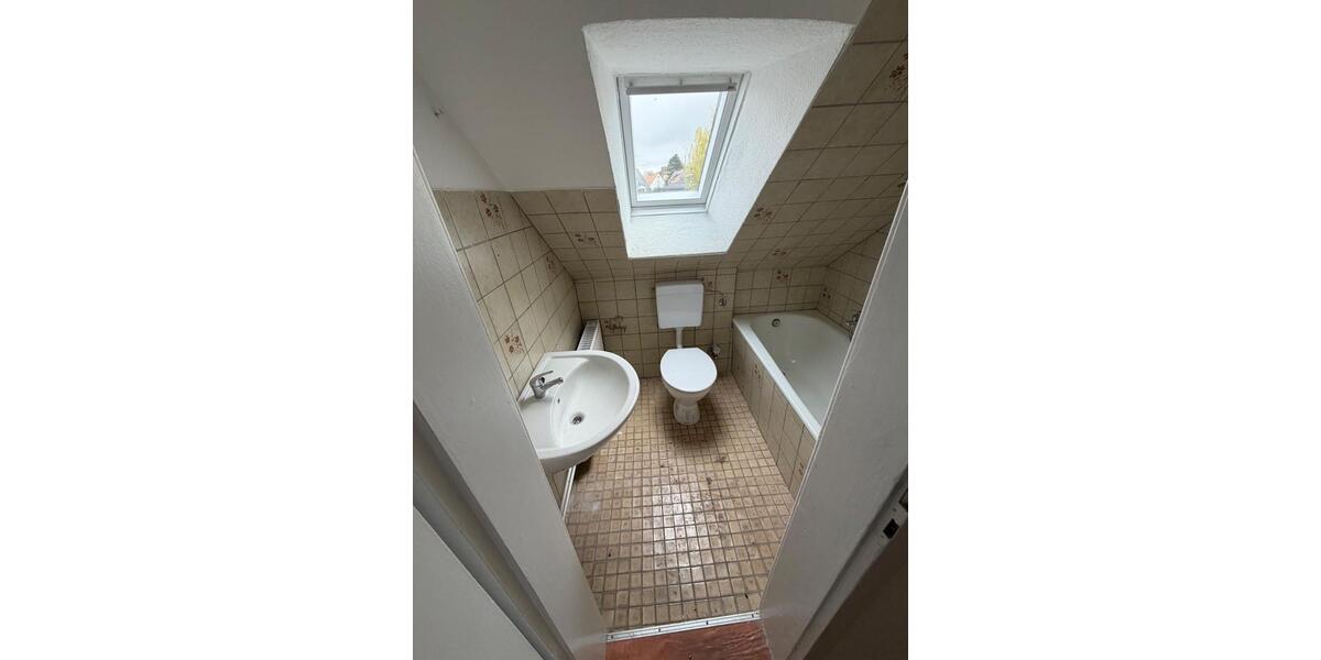 Dachgeschoßwohnung Seesen - 2 Zimmer, 30 m&sup2;, 300&euro; | Angebot:26260590