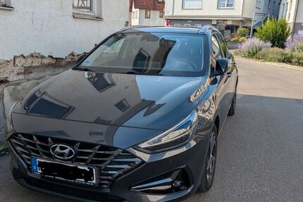 Hyundai i30 89.000 km 15.900 &euro; Reutlingen 72766