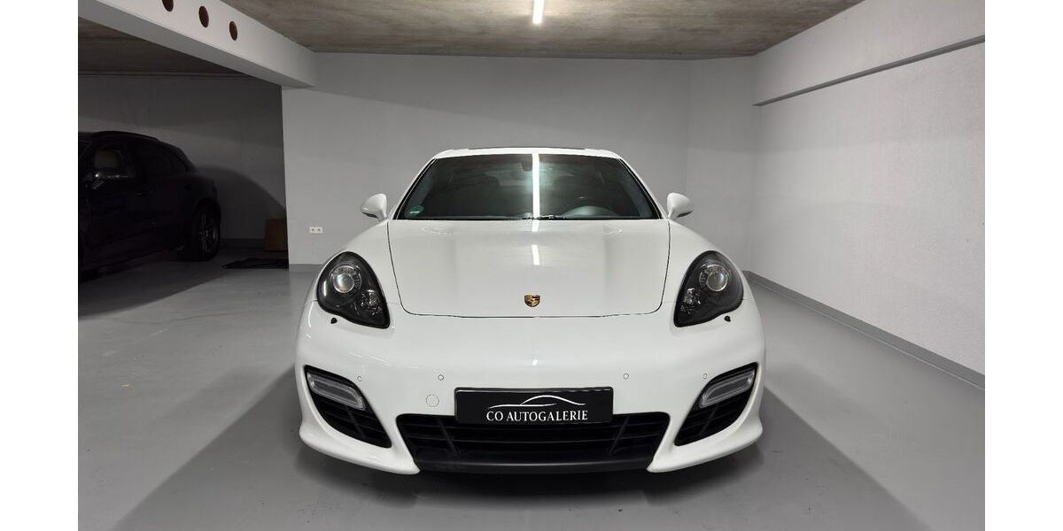 Porsche Panamera 177.300 km 31.950 &euro; Altbach 73776