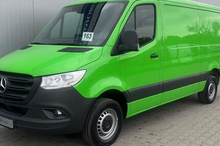 Mercedes-Benz Sprinter 164.124 km 21.899 € Berlin 13055