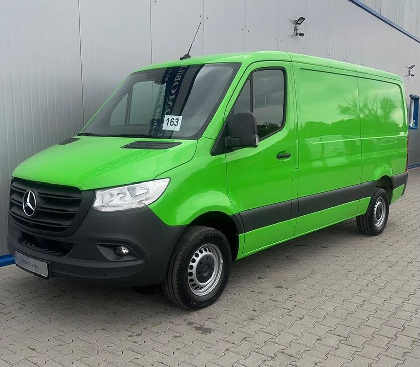 Mercedes-Benz Sprinter 164.124 km 21.899 € Berlin 13055