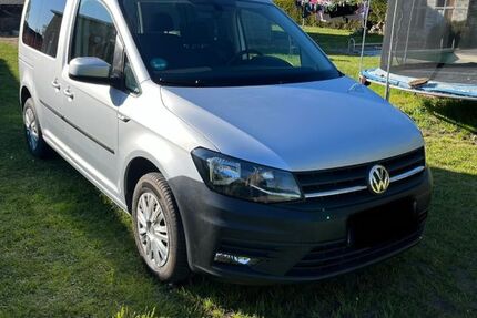 VW Caddy 124.000 km 13.500 &euro; Schwedt 16303
