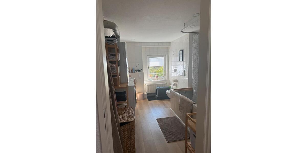 Dachgeschoßwohnung Halle (Saale) Frohe Zukunft - 3.5 Zimmer, 88 m&sup2;, 820&euro; | Angebot:26385115