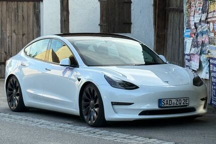 Tesla Model 3 46.000 km 33.700 &euro; Schwarzenfeld 92521